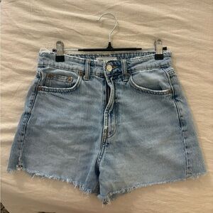 Zara high waisted Light Wash distressed Jean Denim Shorts